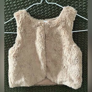 Charlie Paige Girl’s Faux Fur Vest, 1-Button Closure, 100% Polyester; Size 2T